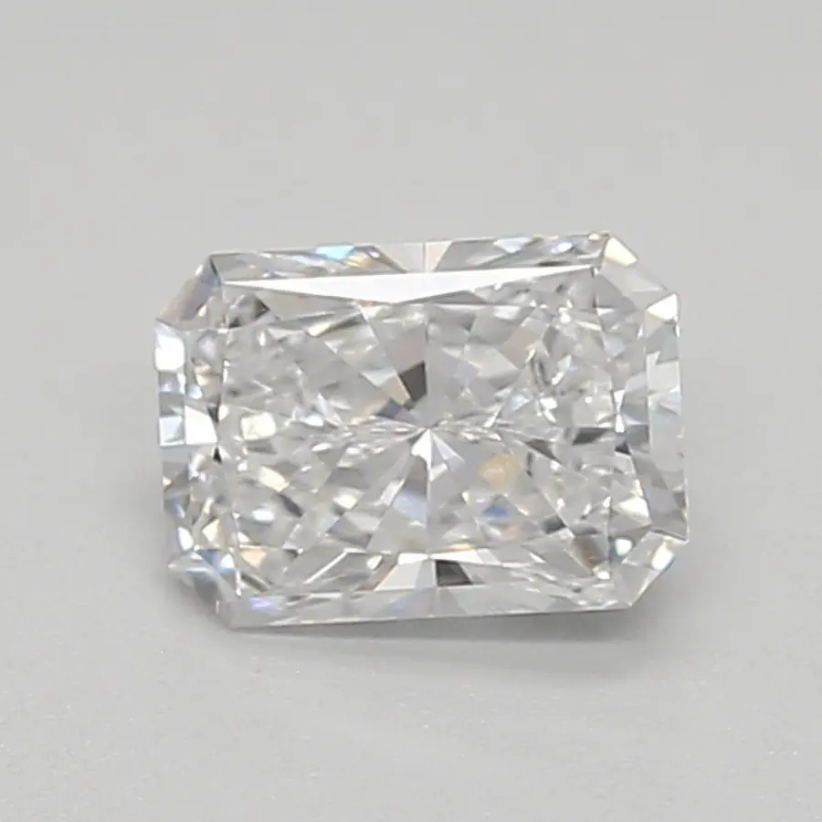 0.59ct E VVS2 Radiant (IGI)