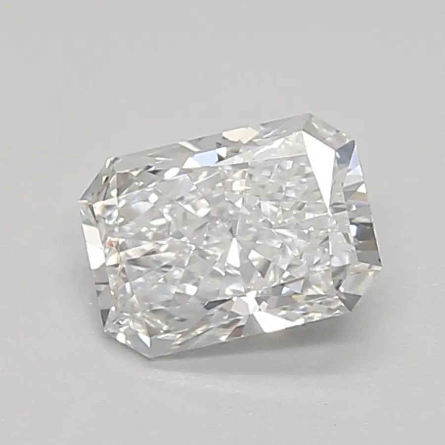 0.59ct D VVS2 Radiant (IGI)