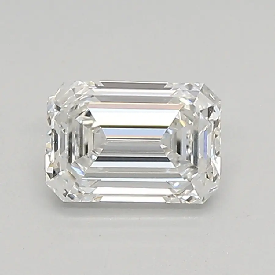 0.59ct E IF Emerald (IGI)