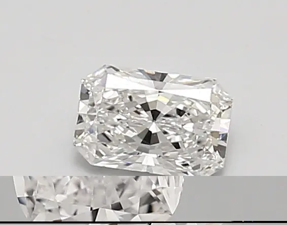 0.58ct E VVS2 Radiant (IGI)