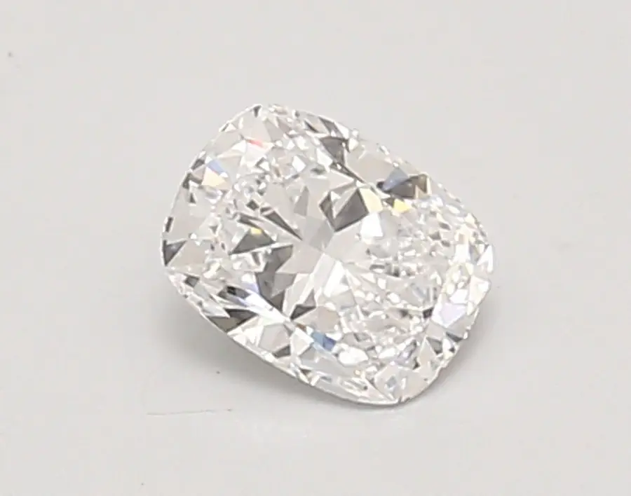 0.58ct D VVS2 Cushion (IGI)