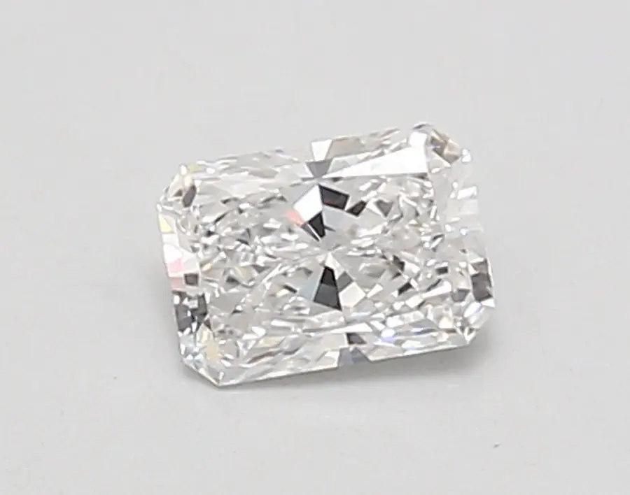 0.58ct D VVS2 Radiant (IGI)
