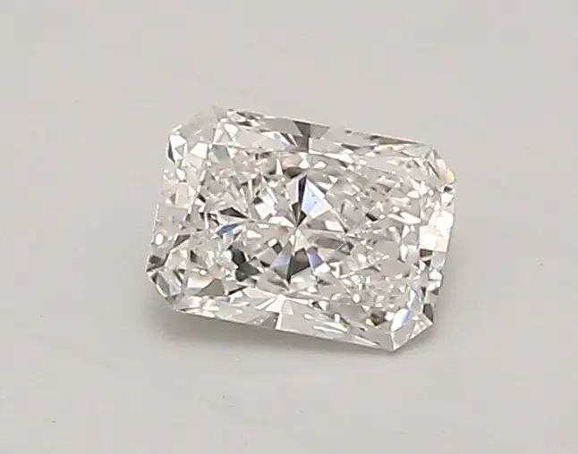 0.57ct D VVS1 Radiant (IGI)