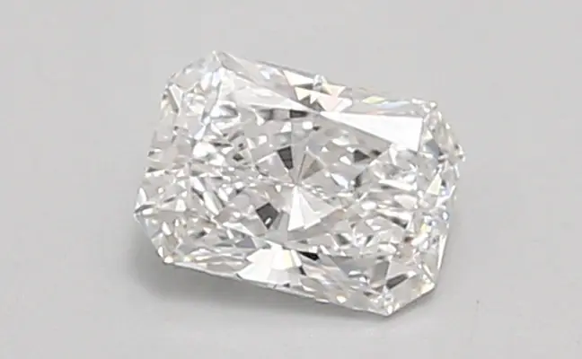 0.57ct E VVS2 Radiant (IGI)