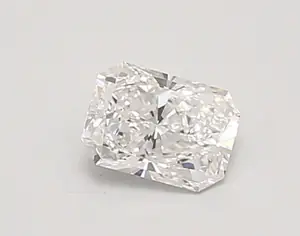 0.57ct E VVS1 Radiant (IGI)