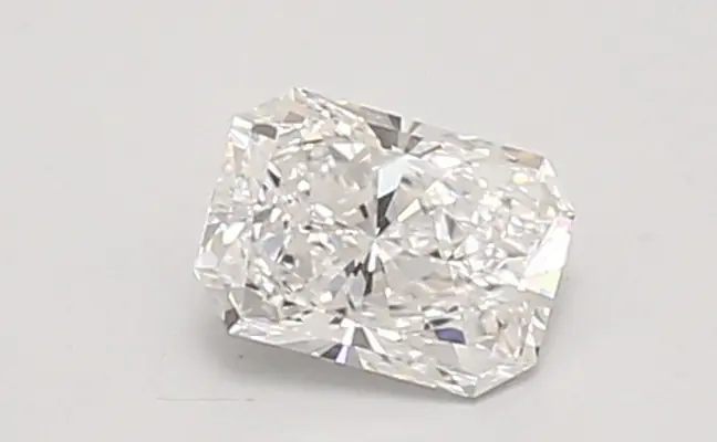 0.57ct E VVS1 Radiant (IGI)