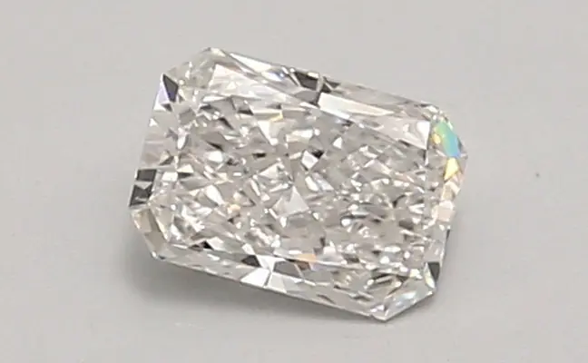 0.57ct E VVS2 Radiant (IGI)