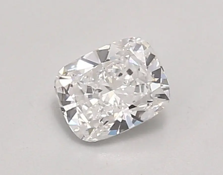 0.56ct D VVS2 Cushion (IGI)