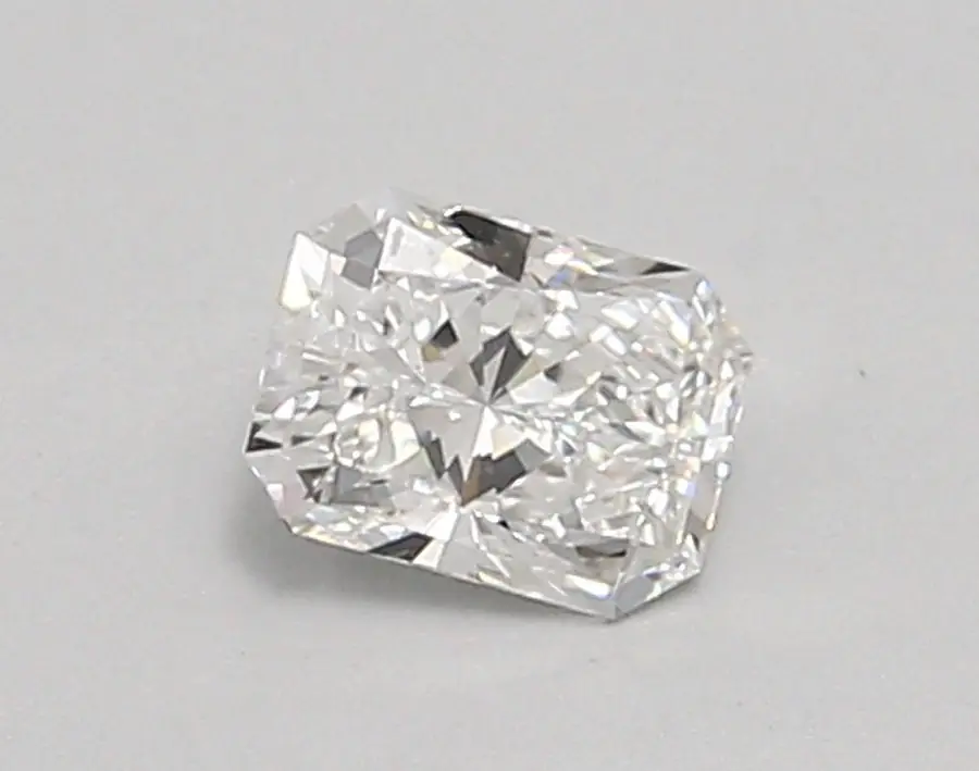 0.51ct D VVS2 Radiant (IGI)