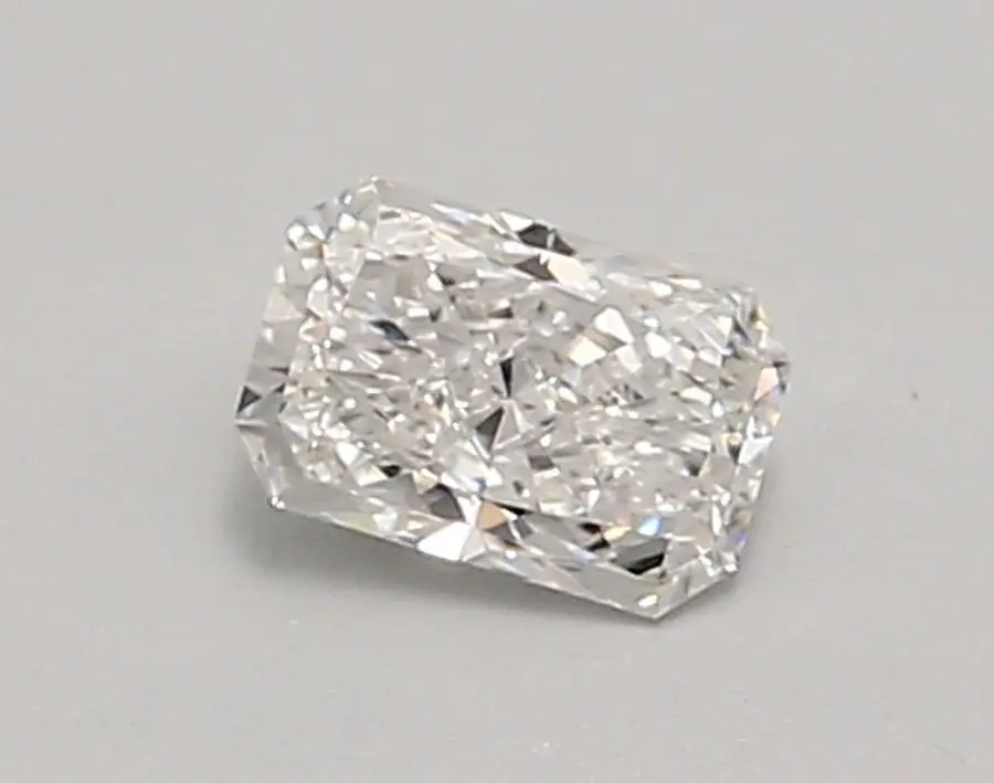 0.51ct D VVS1 Radiant (IGI)