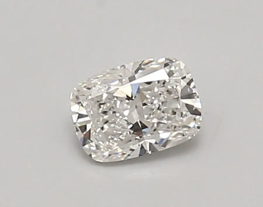0.51ct E VVS2 Cushion (IGI)