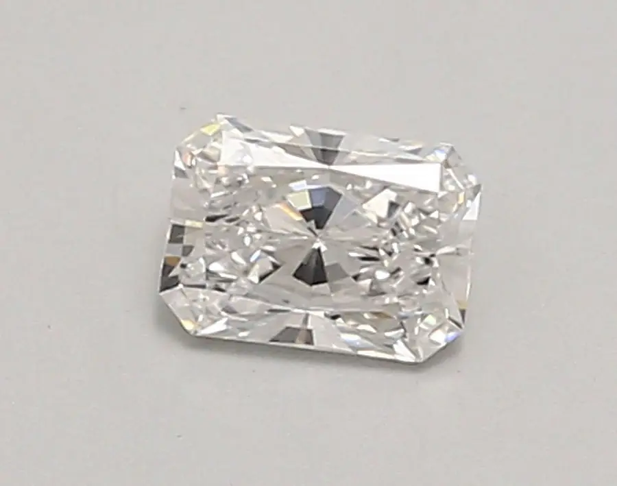0.49ct D VVS2 Radiant (IGI)