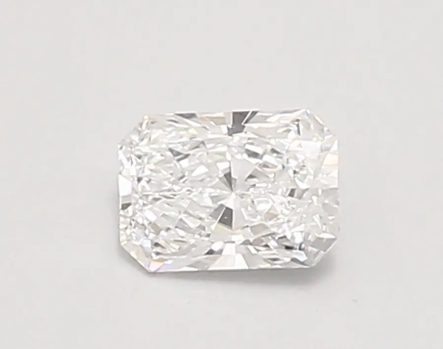 0.49ct D VVS2 Radiant (IGI)