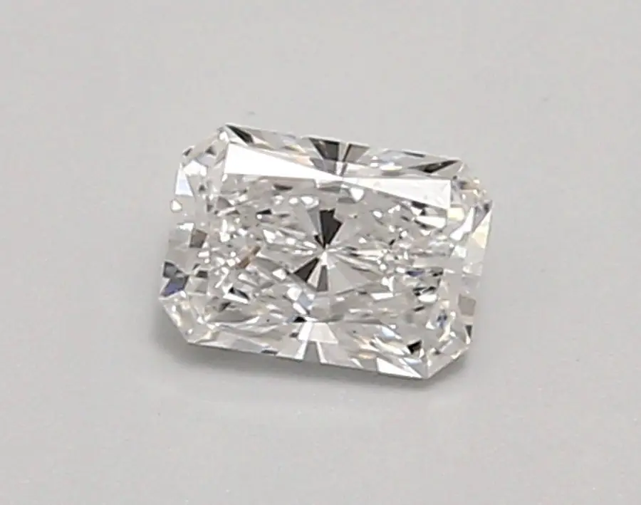 0.47ct E VS1 Radiant (IGI)