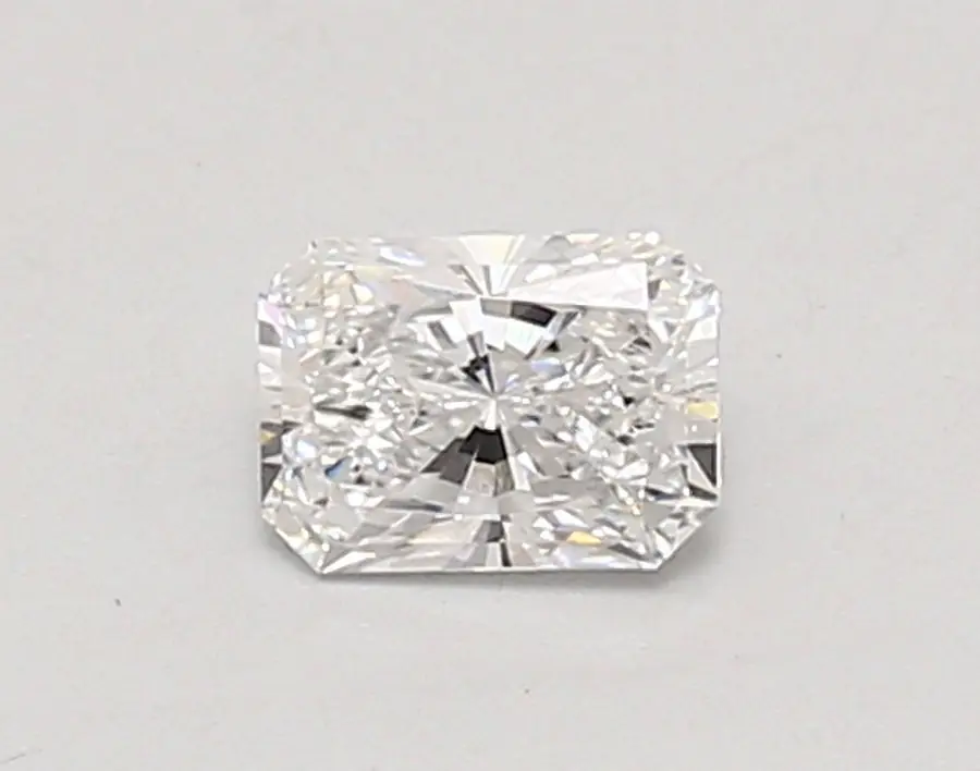 0.47ct D VVS2 Radiant (IGI)