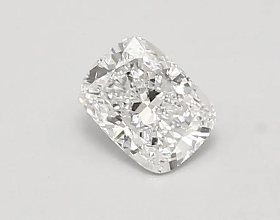 0.47ct E VVS2 Cushion (IGI)