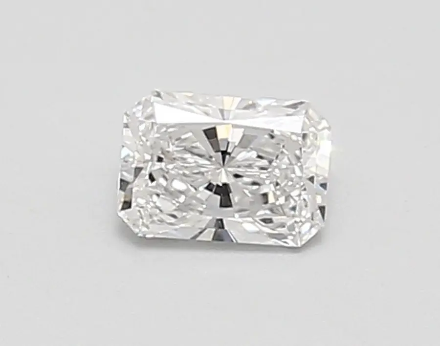 0.46ct E VS1 Radiant (IGI)