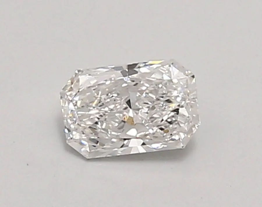 0.46ct E VS1 Radiant (IGI)