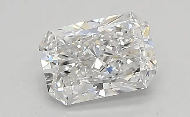 0.46ct E VVS2 Radiant (IGI)