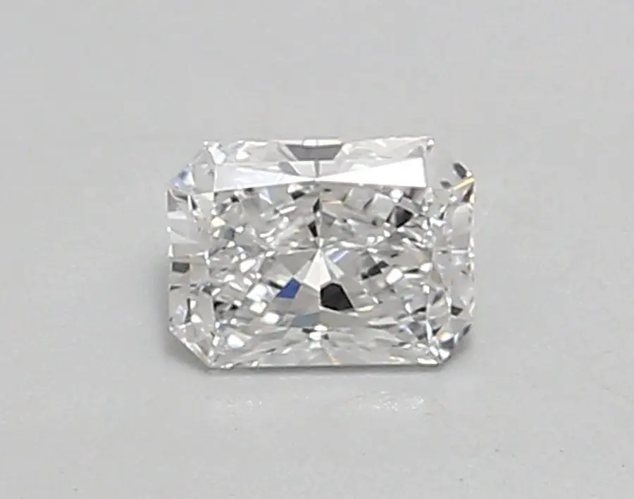 0.46ct D VVS2 Radiant (IGI)