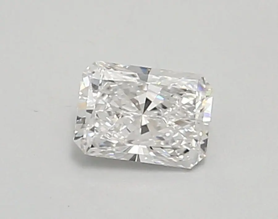 0.46ct D VVS1 Radiant (IGI)