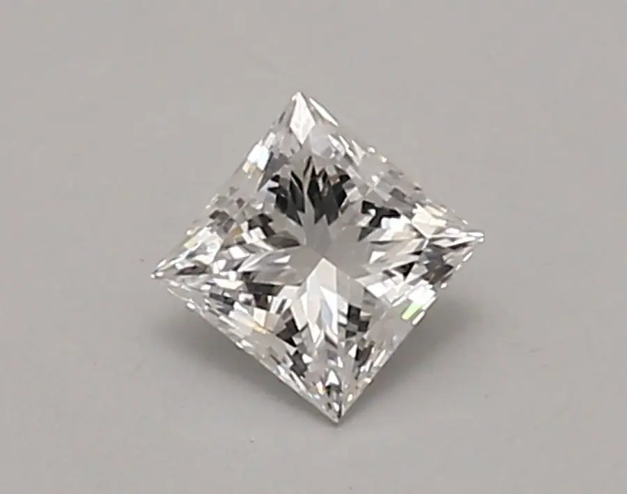 0.46ct E VVS2 Princess (IGI)