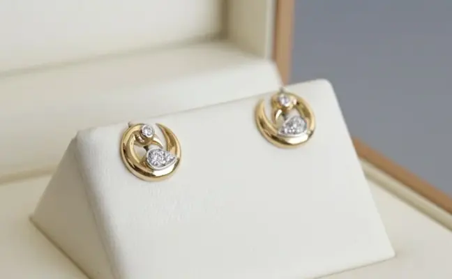 Crescent Dewdrop" 18K Two-Tone Gold Diamond Abstract Studs (0.14ct DWT)