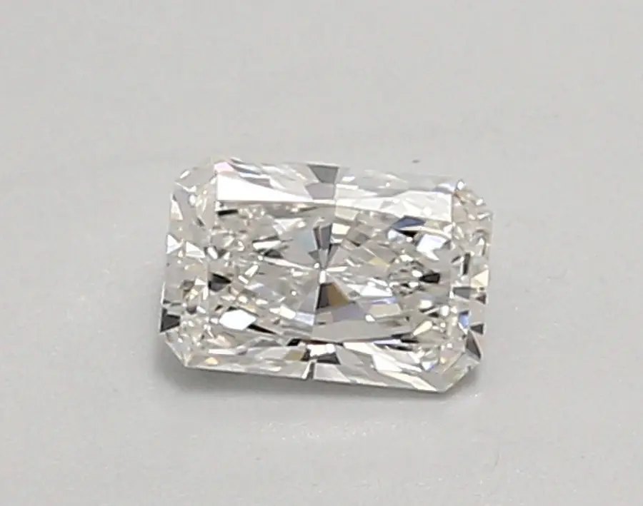 0.45ct E VVS1 Radiant (IGI)