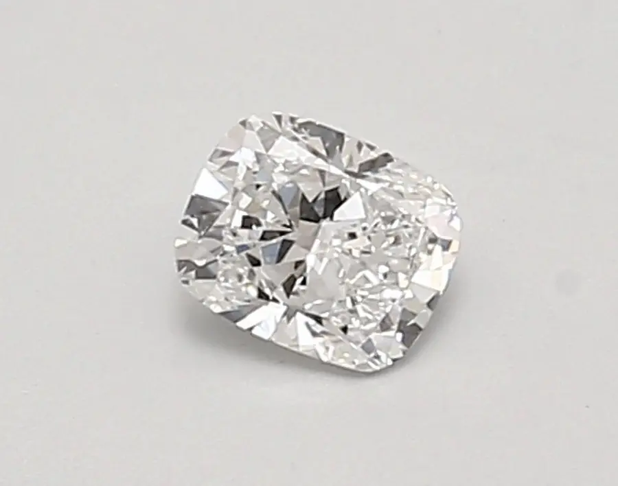 0.45ct D VVS2 Cushion (IGI)