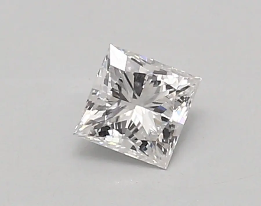 0.45ct E VVS2 Princess (IGI)