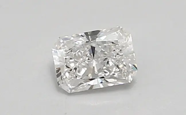 0.44ct D VVS2 Radiant (IGI)