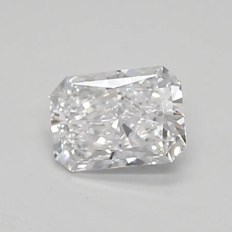 0.43ct D VVS2 Radiant (IGI)