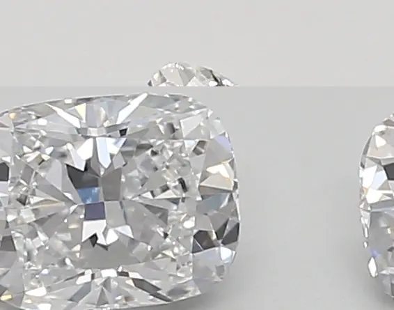 0.43ct E VVS1 Cushion (IGI)