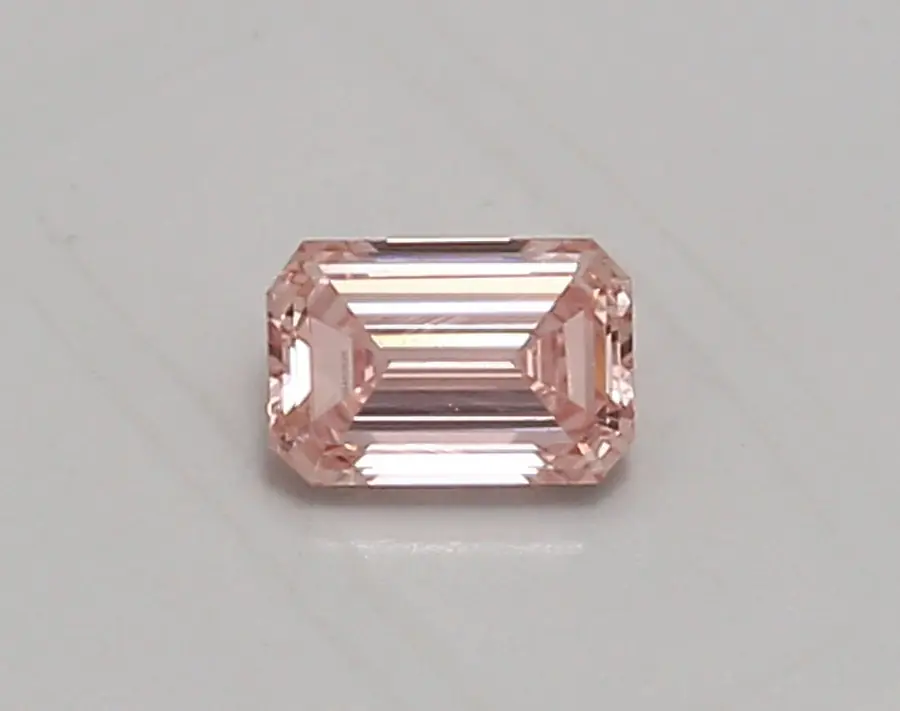 0.43ct FANCY VIVID  PINK VVS2 Emerald (IGI)
