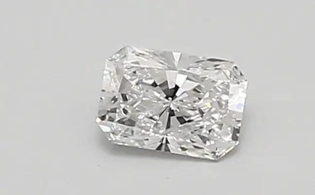 0.42ct E VVS2 Radiant (IGI)