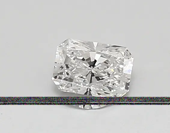 0.42ct E VVS2 Radiant (IGI)