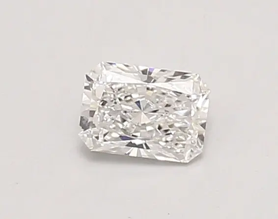 0.42ct D VVS2 Radiant (IGI)