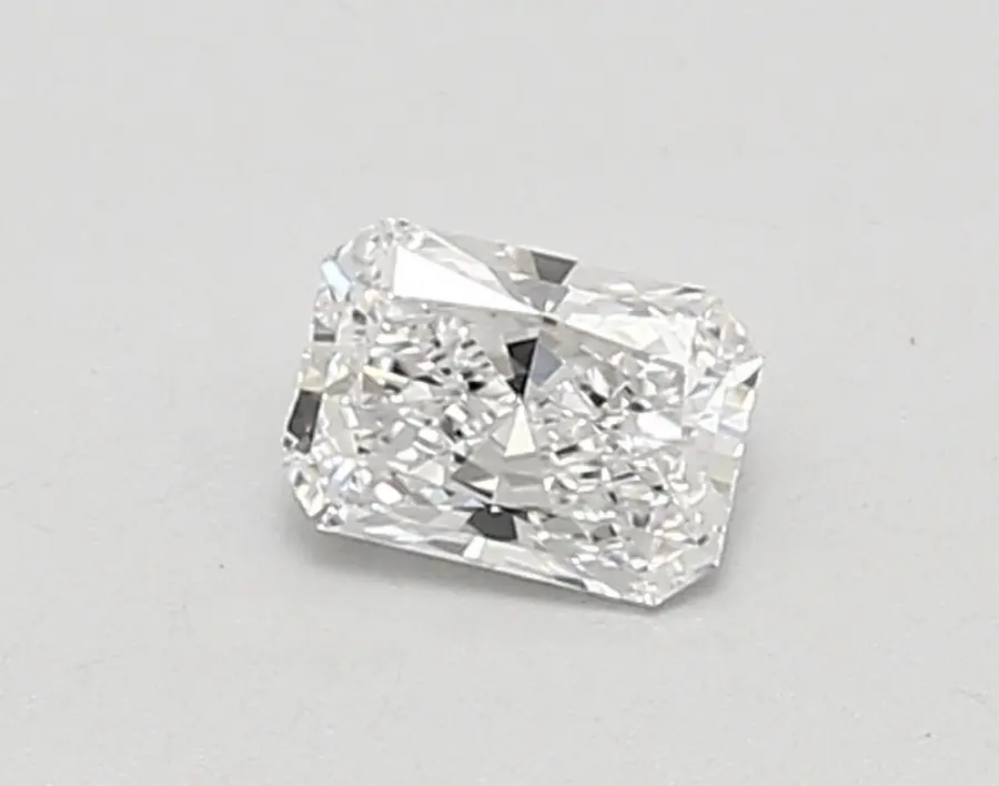 0.41ct D IF Radiant (IGI)