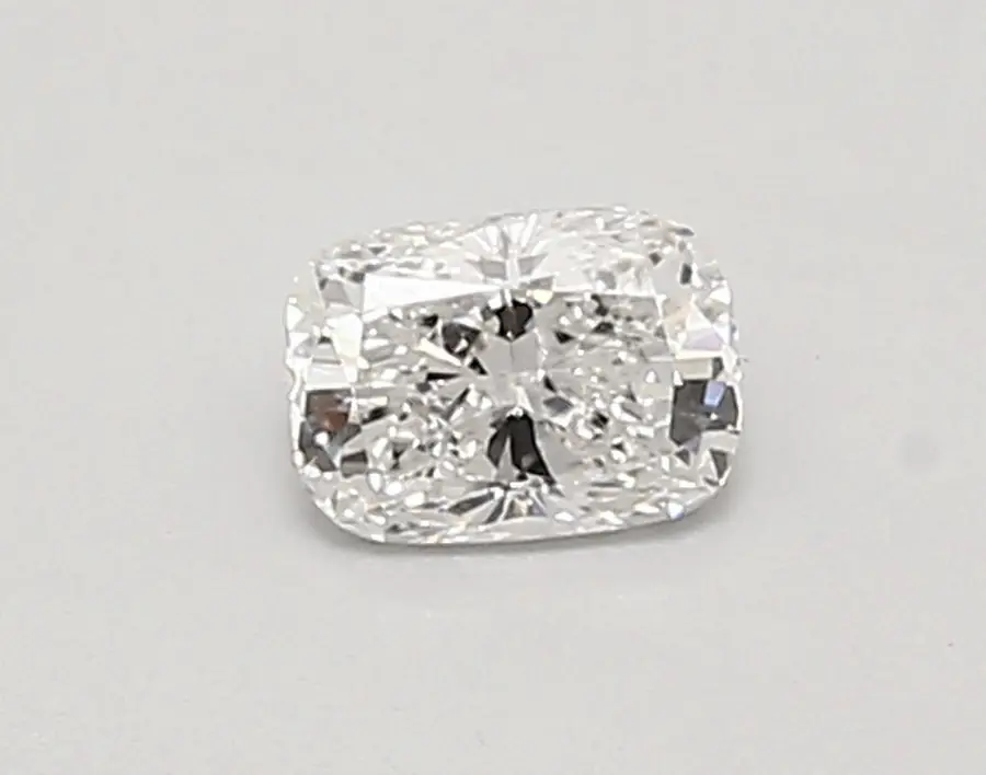 0.41ct E VVS1 Cushion (IGI)