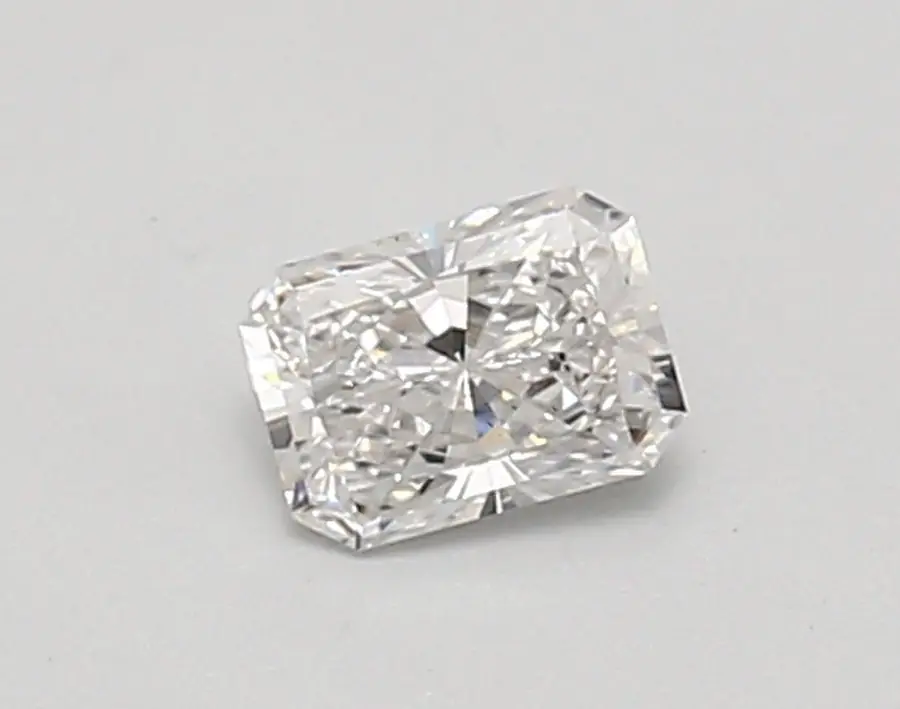 0.39ct E VS1 Radiant (IGI)