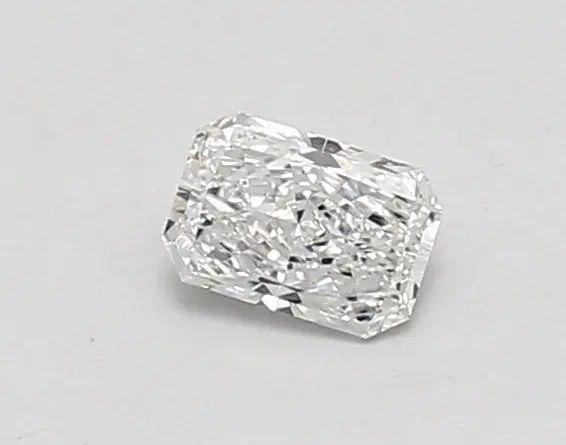 0.39ct D VVS2 Radiant (IGI)