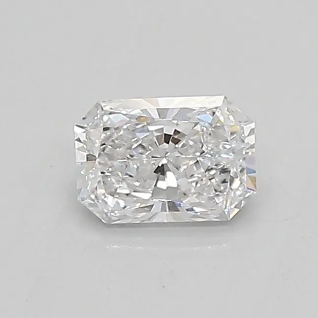 0.39ct D VVS2 Radiant (IGI)