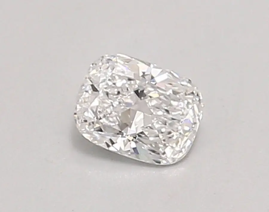 0.39ct D VVS1 Cushion (IGI)