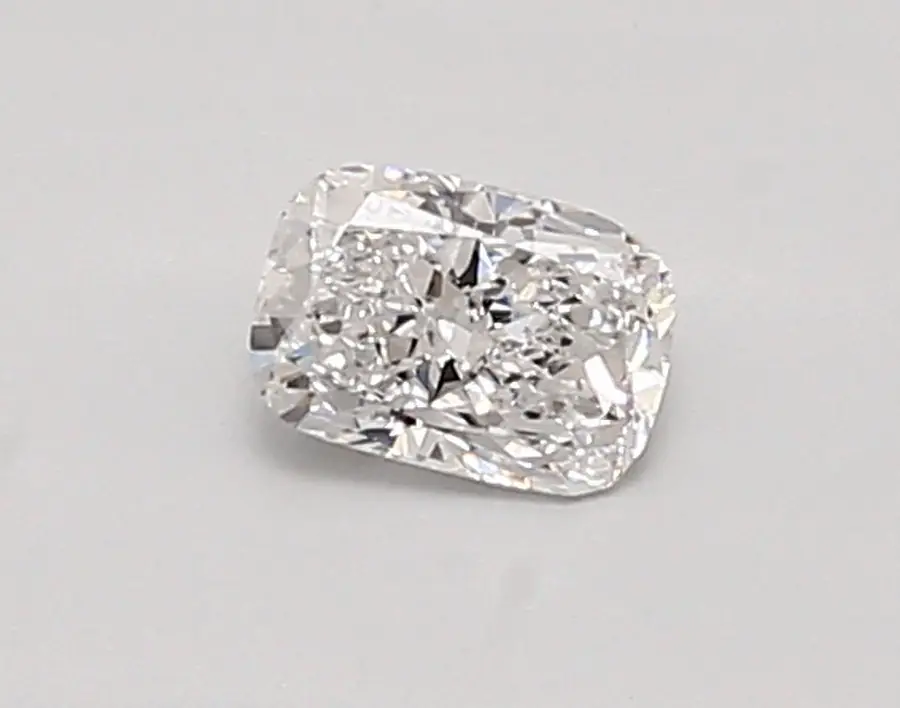 0.39ct D VVS2 Cushion (IGI)