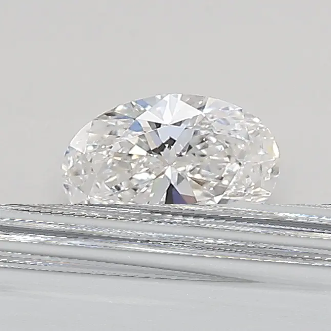 0.38ct D VVS2 Oval (IGI)
