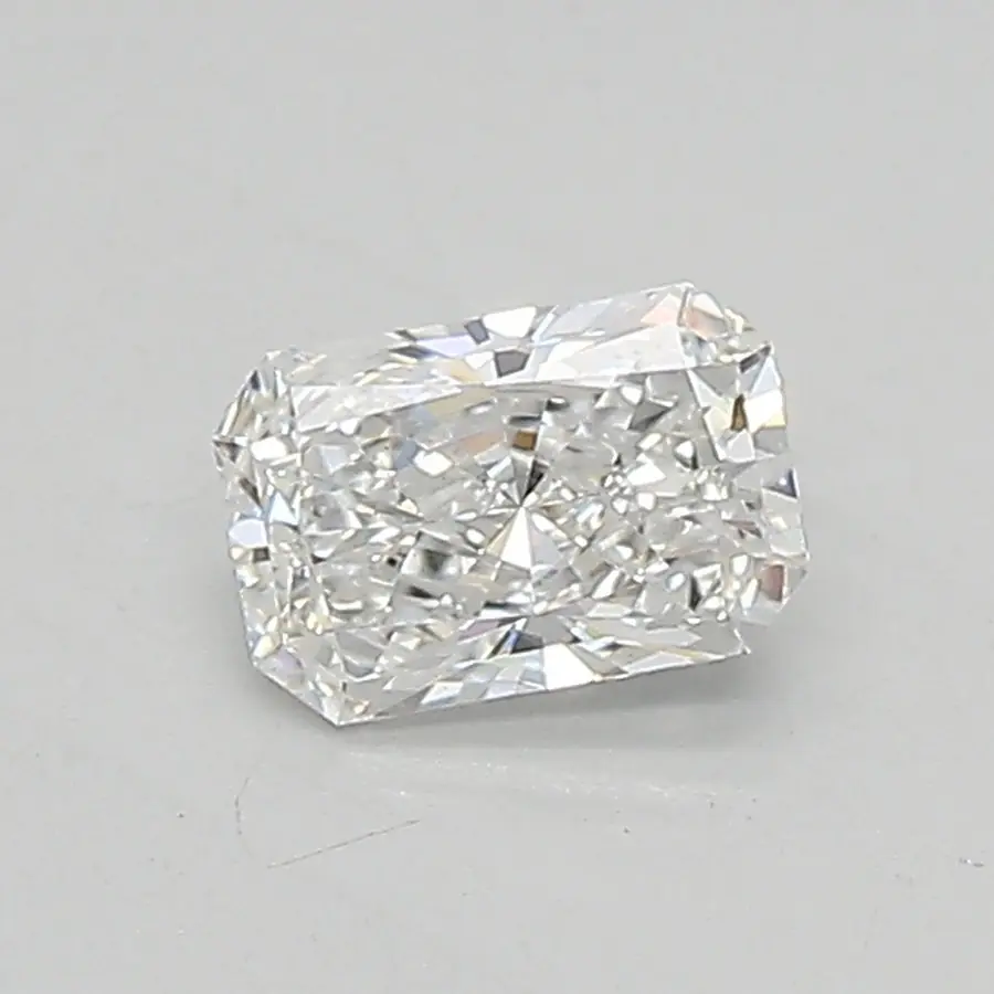 0.38ct E VVS2 Radiant (IGI)