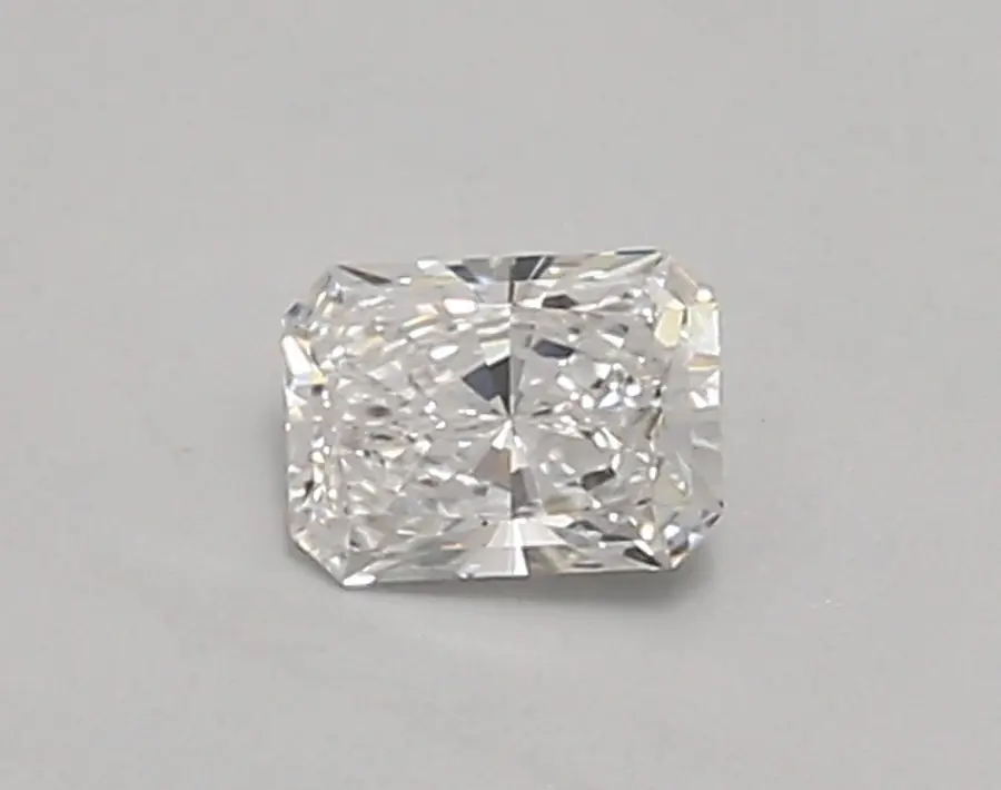 0.38ct D VVS1 Radiant (IGI)
