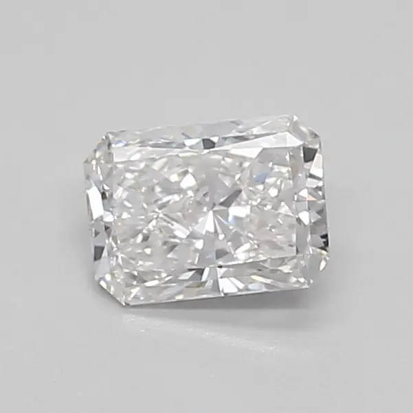 0.38ct E VVS2 Radiant (IGI)