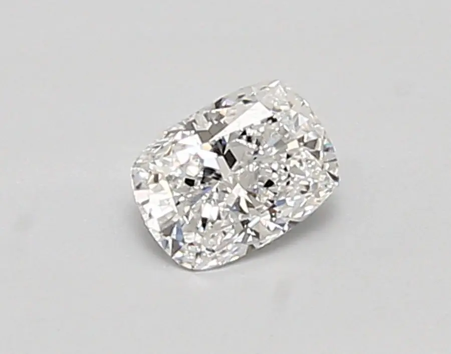 0.38ct D VVS2 Cushion (IGI)