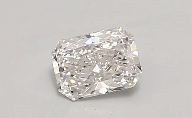 0.36ct F VVS1 Radiant (IGI)